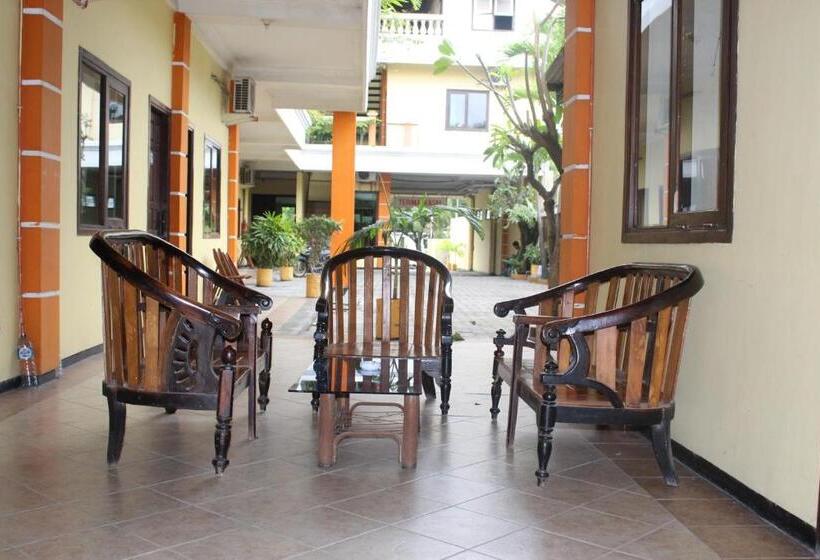 בית מלון כפרי Ronggolawe