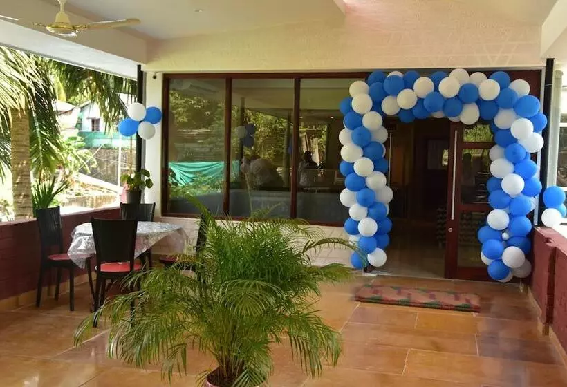 هتل Serene Palace