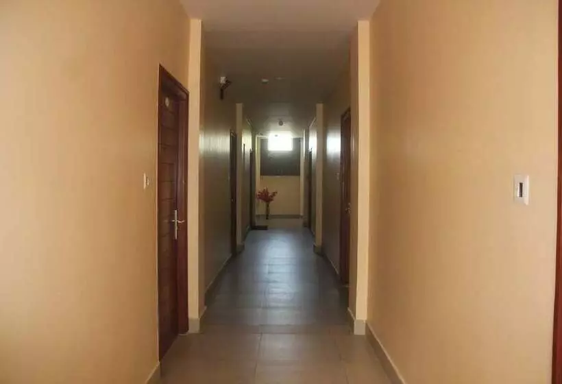 هتل Serene Palace