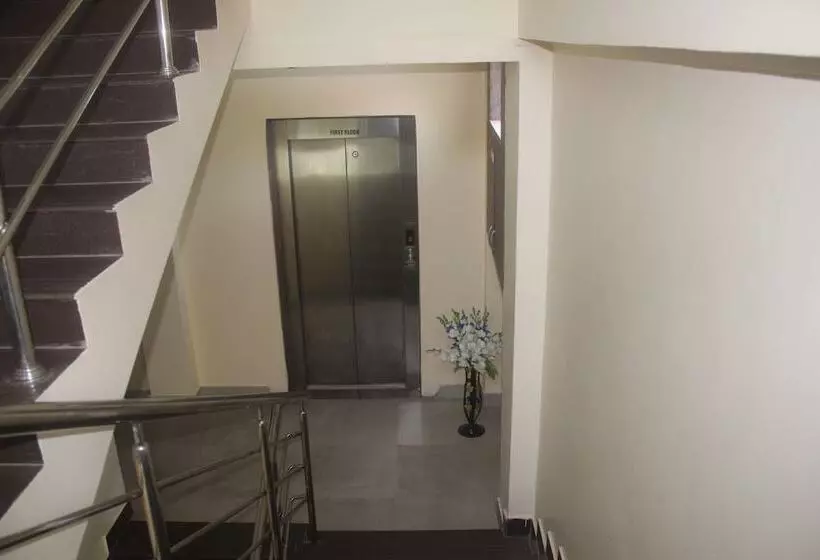 هتل Serene Palace