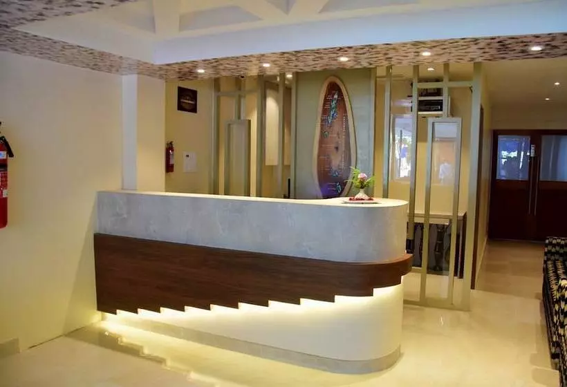 هتل Serene Palace