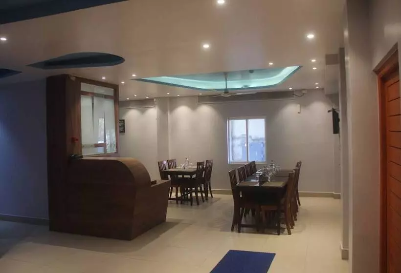 هتل Serene Palace