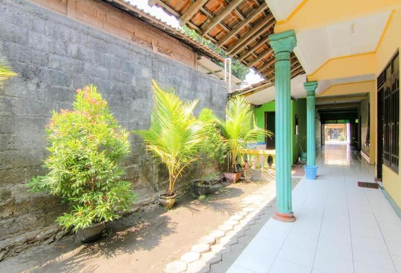 بنسيون Losmen Melati