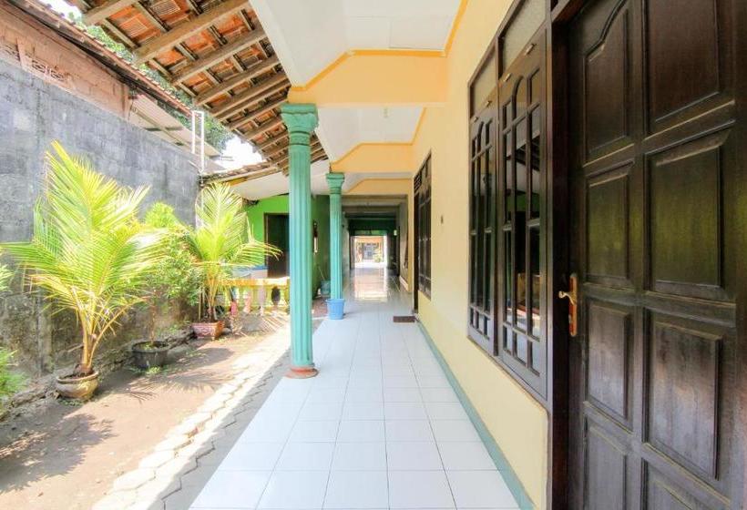 بنسيون Losmen Melati