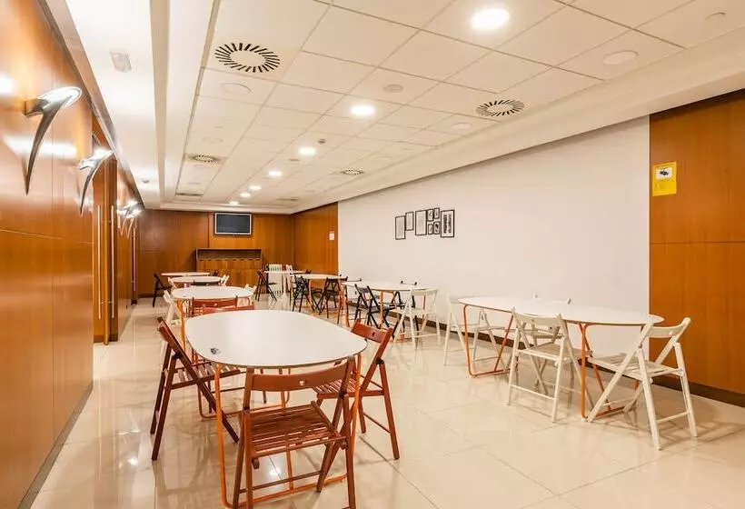 ペンション Micampus Aranjuez Student Residence