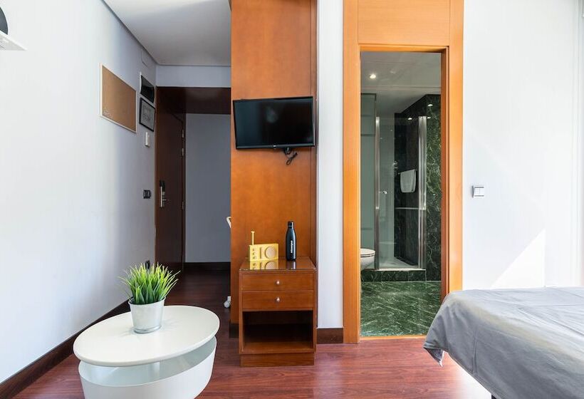 膳宿费 Micampus Aranjuez Student Residence