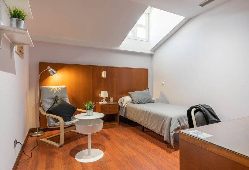 膳宿费 Micampus Aranjuez Student Residence