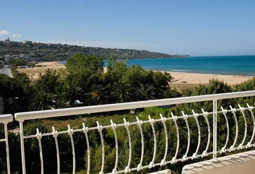 Finbaja Resort