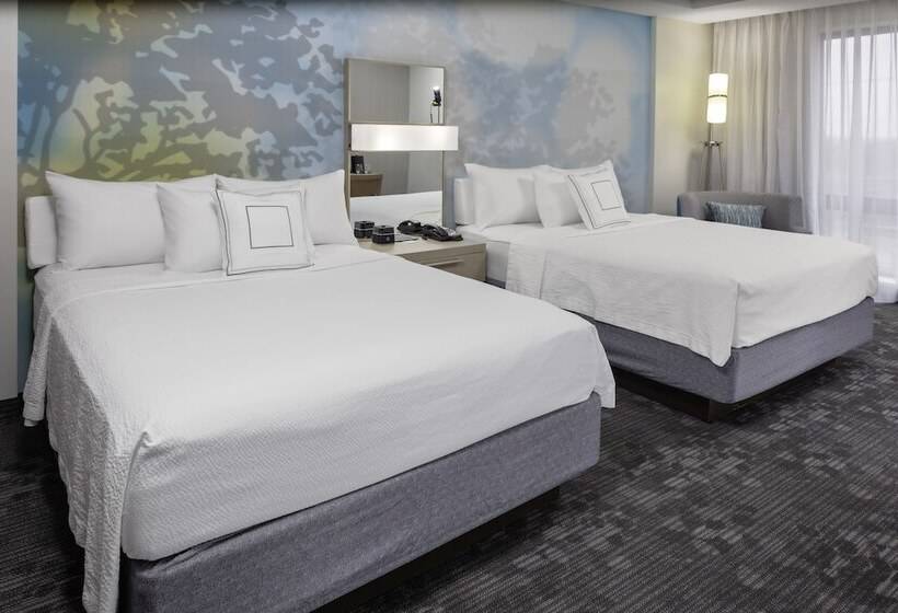 Отель Courtyard Cincinnati Mason