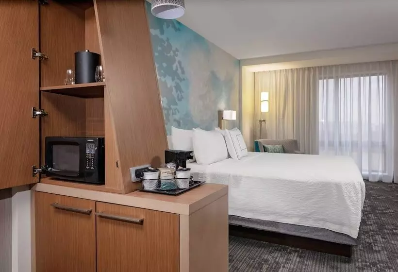 Hotelli Courtyard Cincinnati Mason