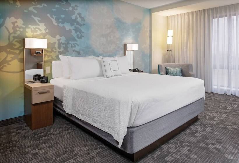 Отель Courtyard Cincinnati Mason