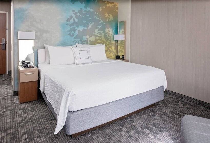 Отель Courtyard Cincinnati Mason