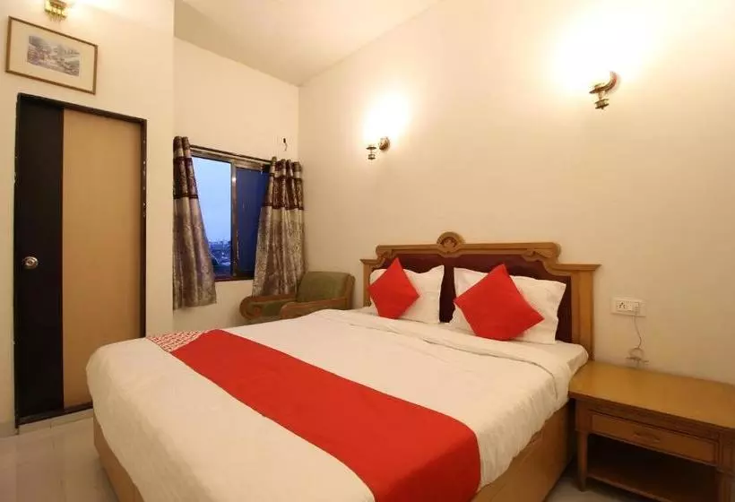هتل Oyo 38110 Unnati Guest House