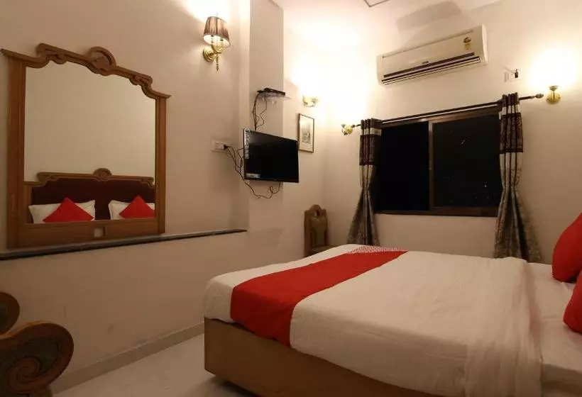 هتل Oyo 38110 Unnati Guest House
