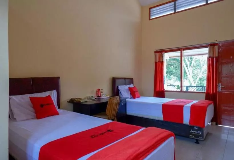 ホテル Reddoorz Syariah Near Alun Alun Purwokerto