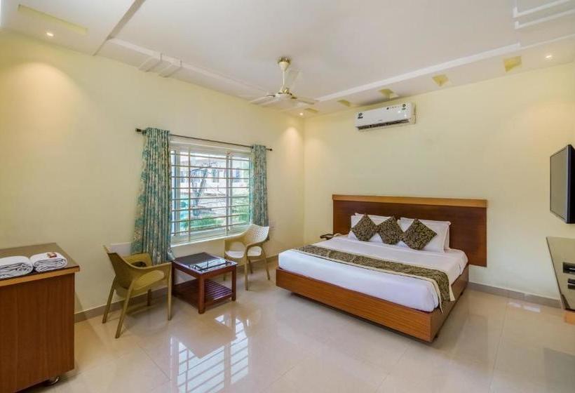 בית מלון כפרי Shubh Lotus Park