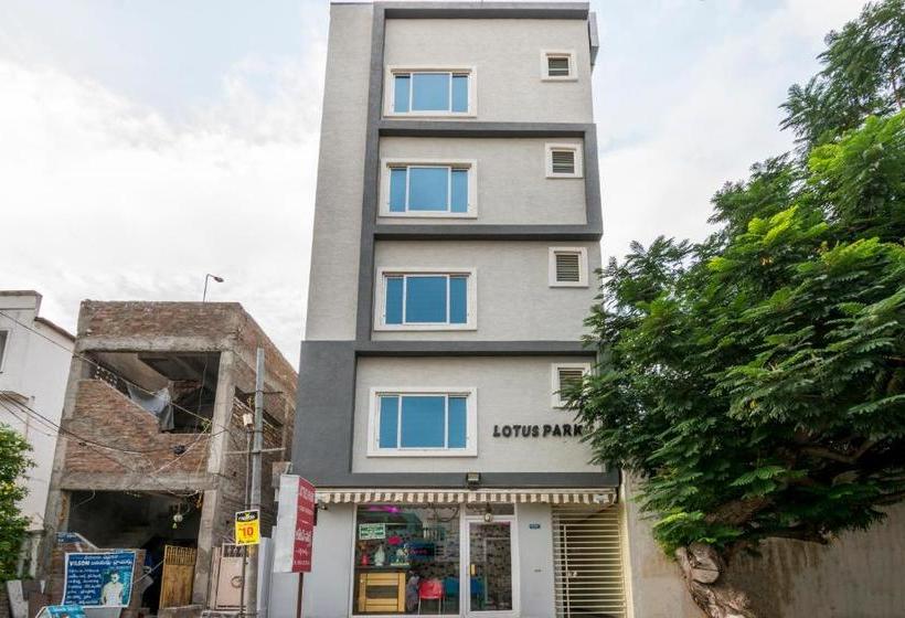 בית מלון כפרי Shubh Lotus Park