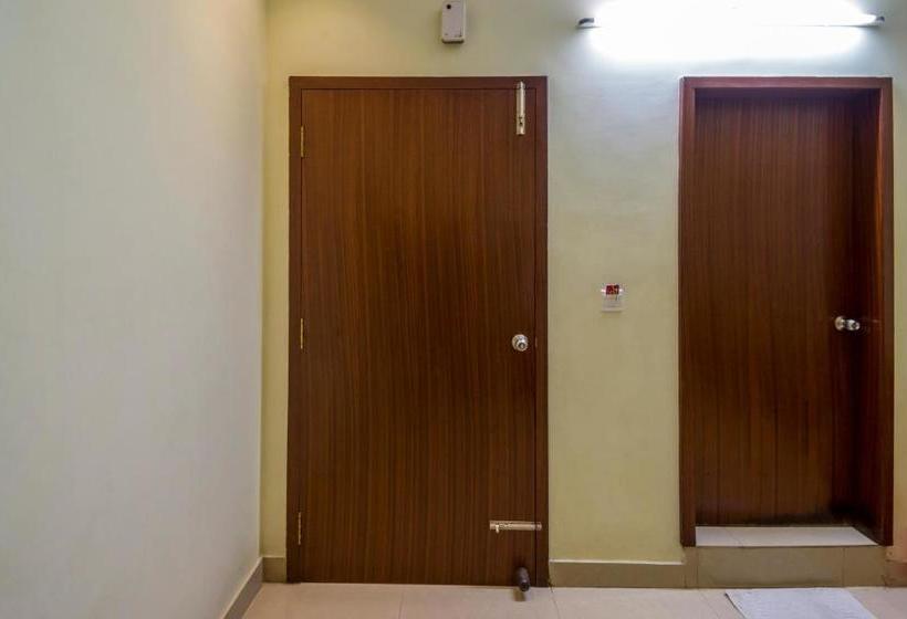 בית מלון כפרי Shubh Lotus Park