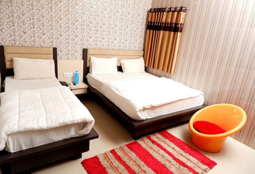 בית מלון כפרי The City Palace Dwarka