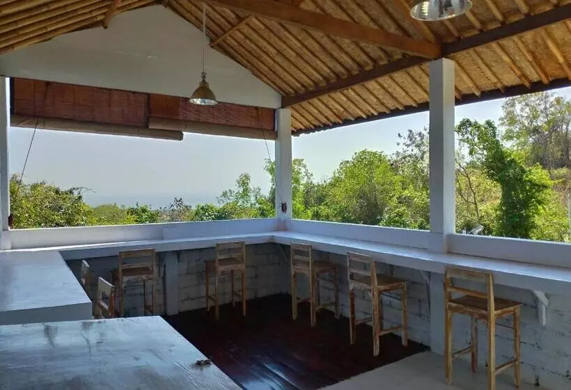 Hotelli The Pande Hill Homestay