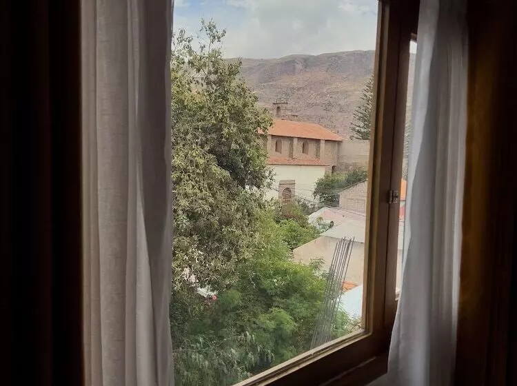 هتل Andes De Urubamba