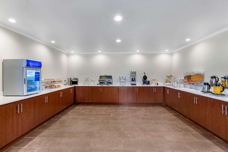 酒店 Comfort Inn & Suites