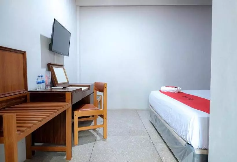 هتل Reddoorz @ Cempaka Putih Jambi