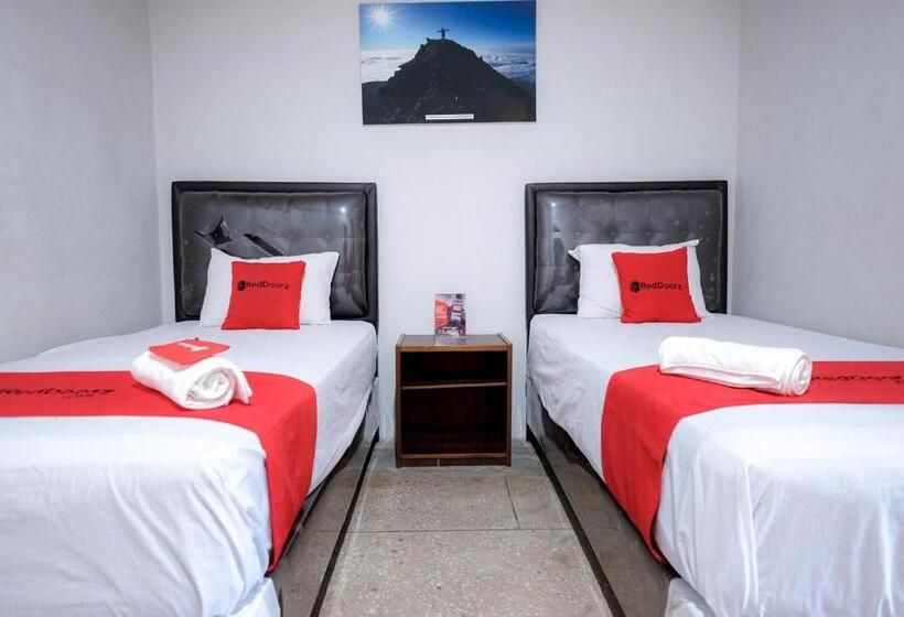 فندق Reddoorz @ Cempaka Putih Jambi