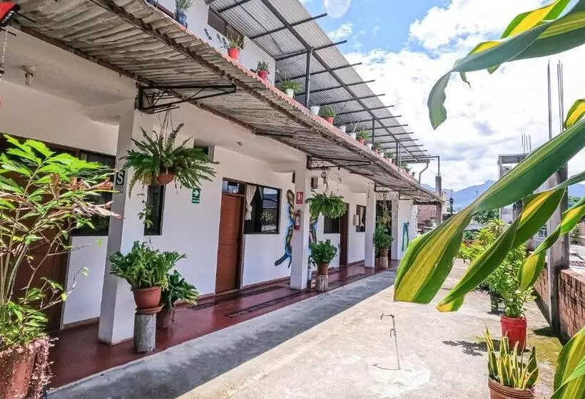 Majatalo Shoffi S House Backpackers