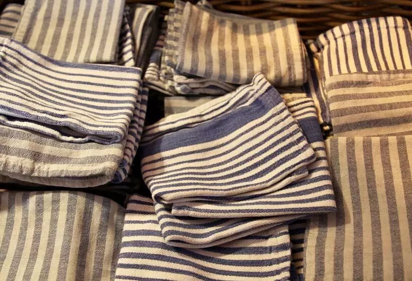 Hotelli Chequers Inn