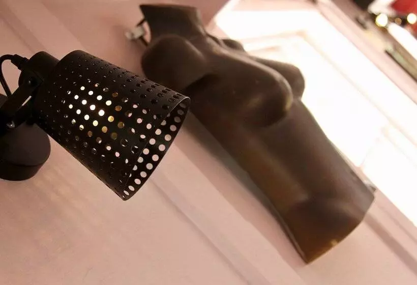 Hotelli Chequers Inn