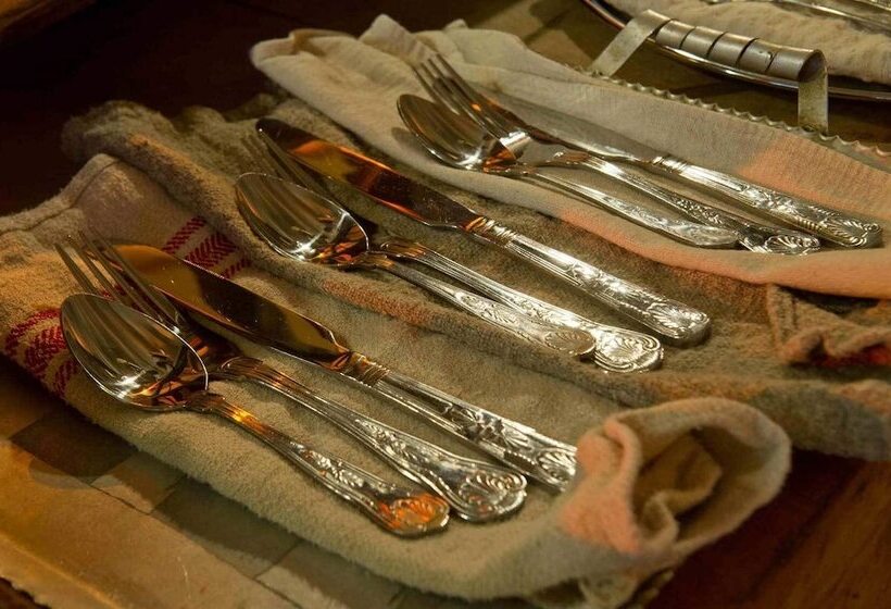 فندق Chequers Inn