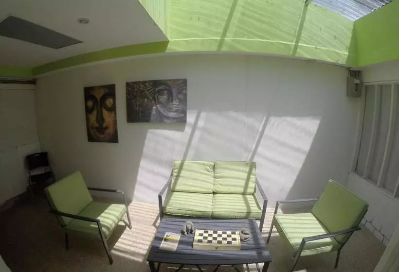 هاستل Esterillos Oeste Beach House Hostal