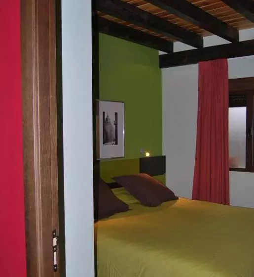 هتل Hostería Loft Boñar