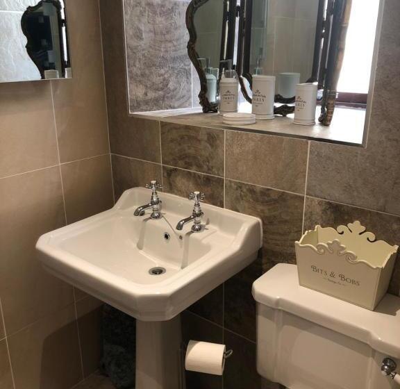 פנסיון Belmont House Boutique   The Kingsley Collection