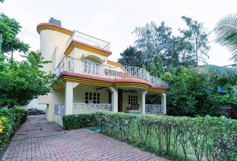 ホテル Capital O 47539 Capital O Umbergaon Club