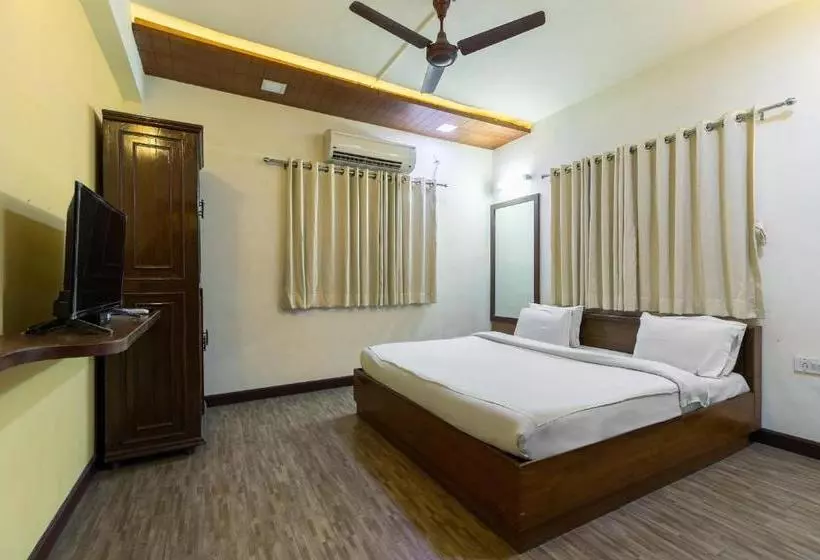 ホテル Capital O 47539 Capital O Umbergaon Club