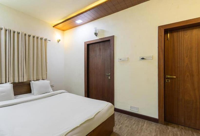 ホテル Capital O 47539 Capital O Umbergaon Club