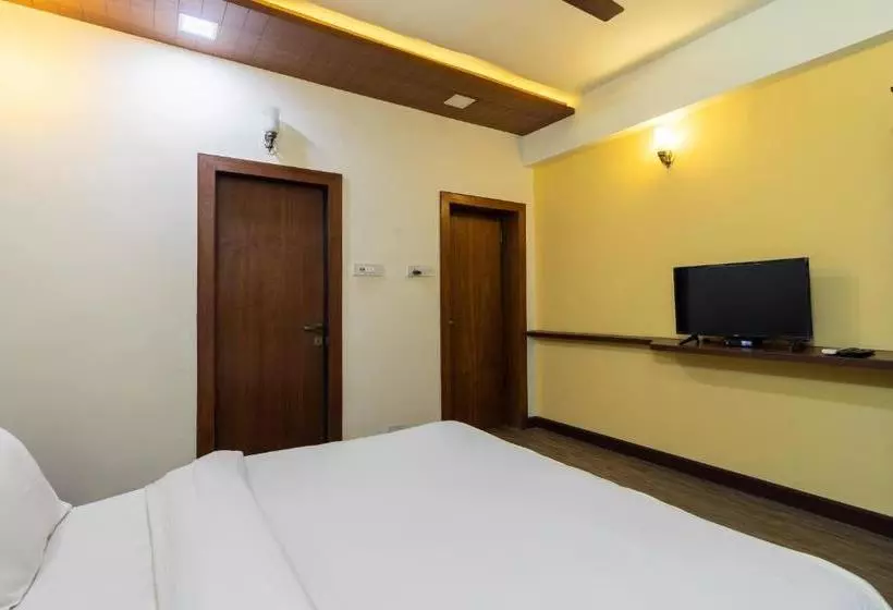 ホテル Capital O 47539 Capital O Umbergaon Club