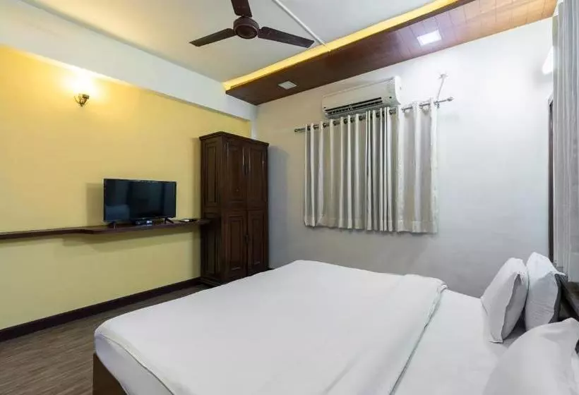 ホテル Capital O 47539 Capital O Umbergaon Club