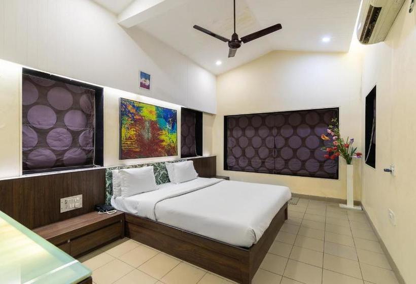 ホテル Capital O 47539 Capital O Umbergaon Club