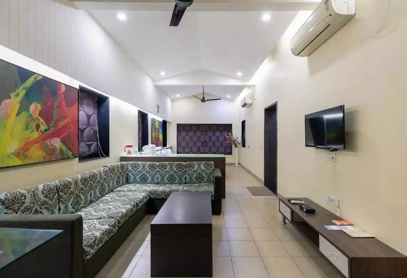 ホテル Capital O 47539 Capital O Umbergaon Club