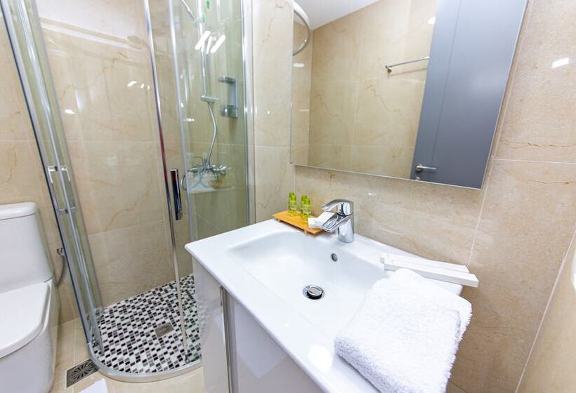 בית מלון כפרי Santa Oliva Suites