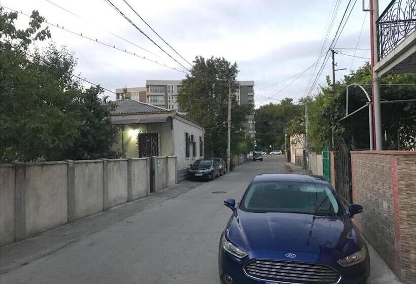 هتل Wooden Museum