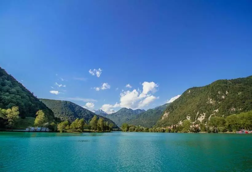 تختخواب و صبحانه Sunny Rooms