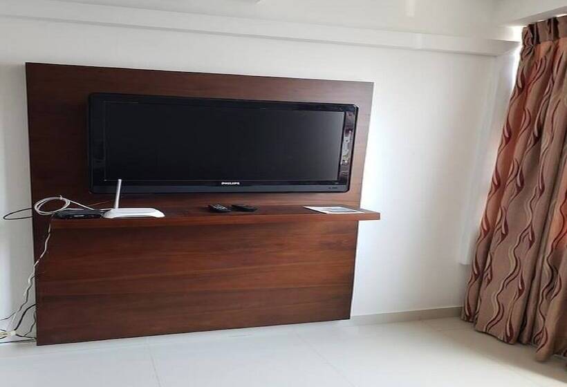 Hotel Amazinn Suites