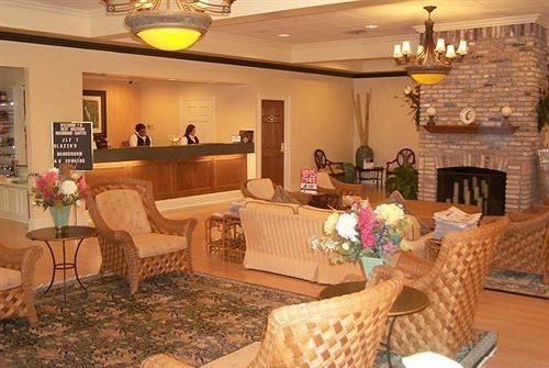 ホテル Richmond Suites