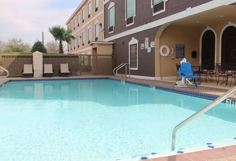 هتل Best Western Plus Heritage Inn Houston