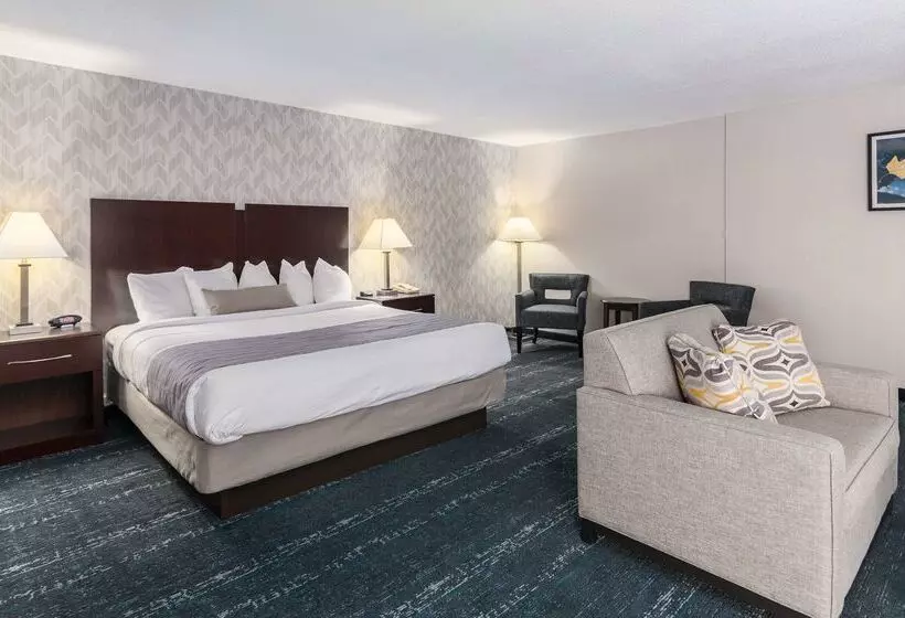 هتل Best Western Plus Keene