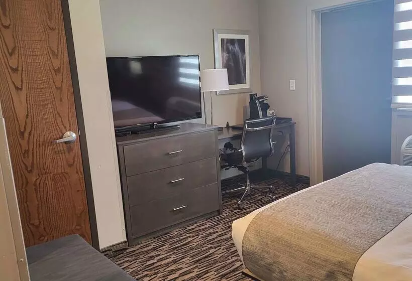 هتل Best Western Sawtooth Inn And Suites